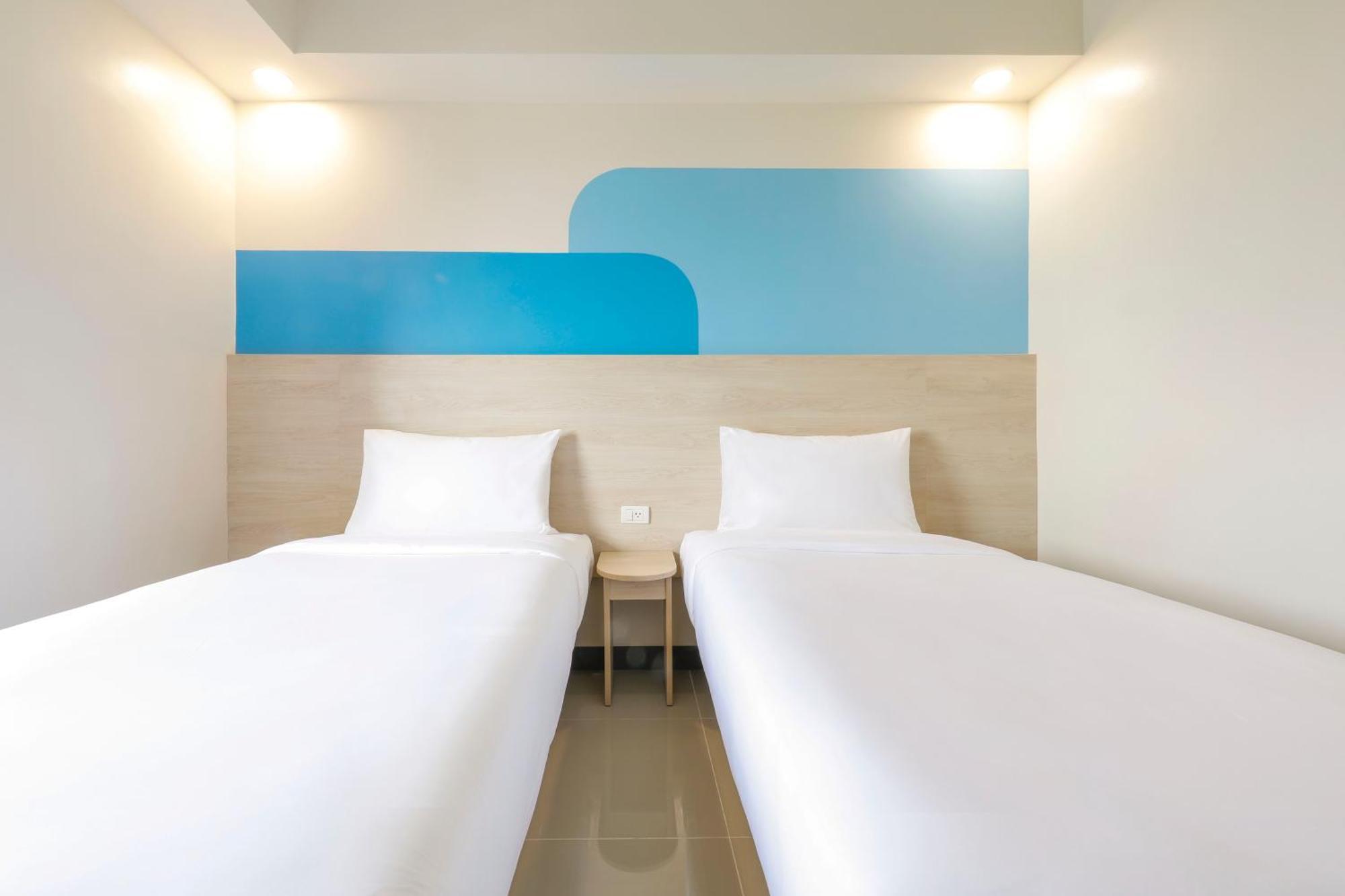 Hop Inn Hotel Iloilo ภายนอก รูปภาพ